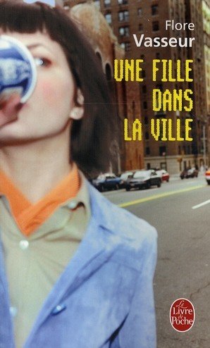 Une fille dans la ville