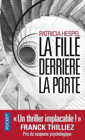 La fille derriere la porte